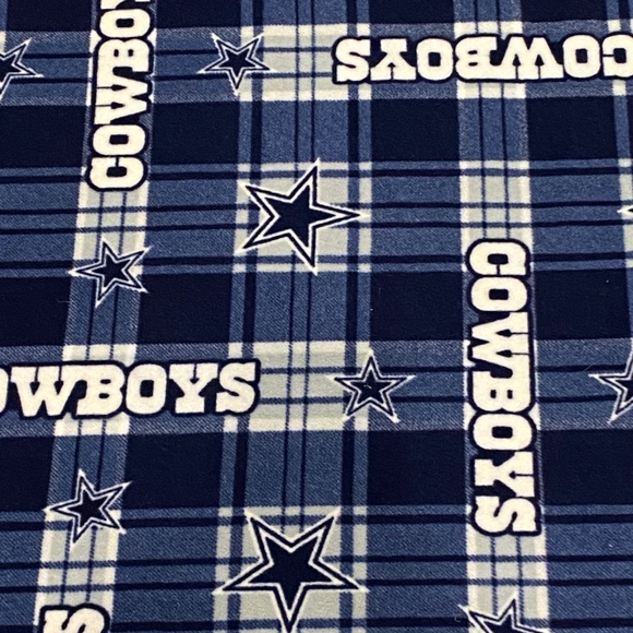 NFL Dallas Cowboys Big Raw Cut Piece of Plaid Fleece Fabric ~61x54 NWOT - Picture 2 of 4